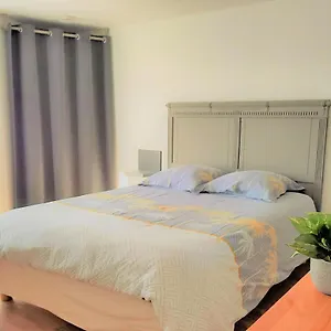 https://charmant-f1-bis-atypique.hotels-rhonealpes.com